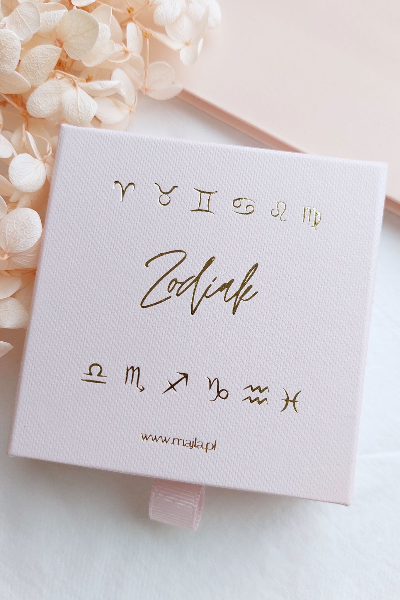 Majla-Naszyjnik-Zodiak-pudelko.jpg