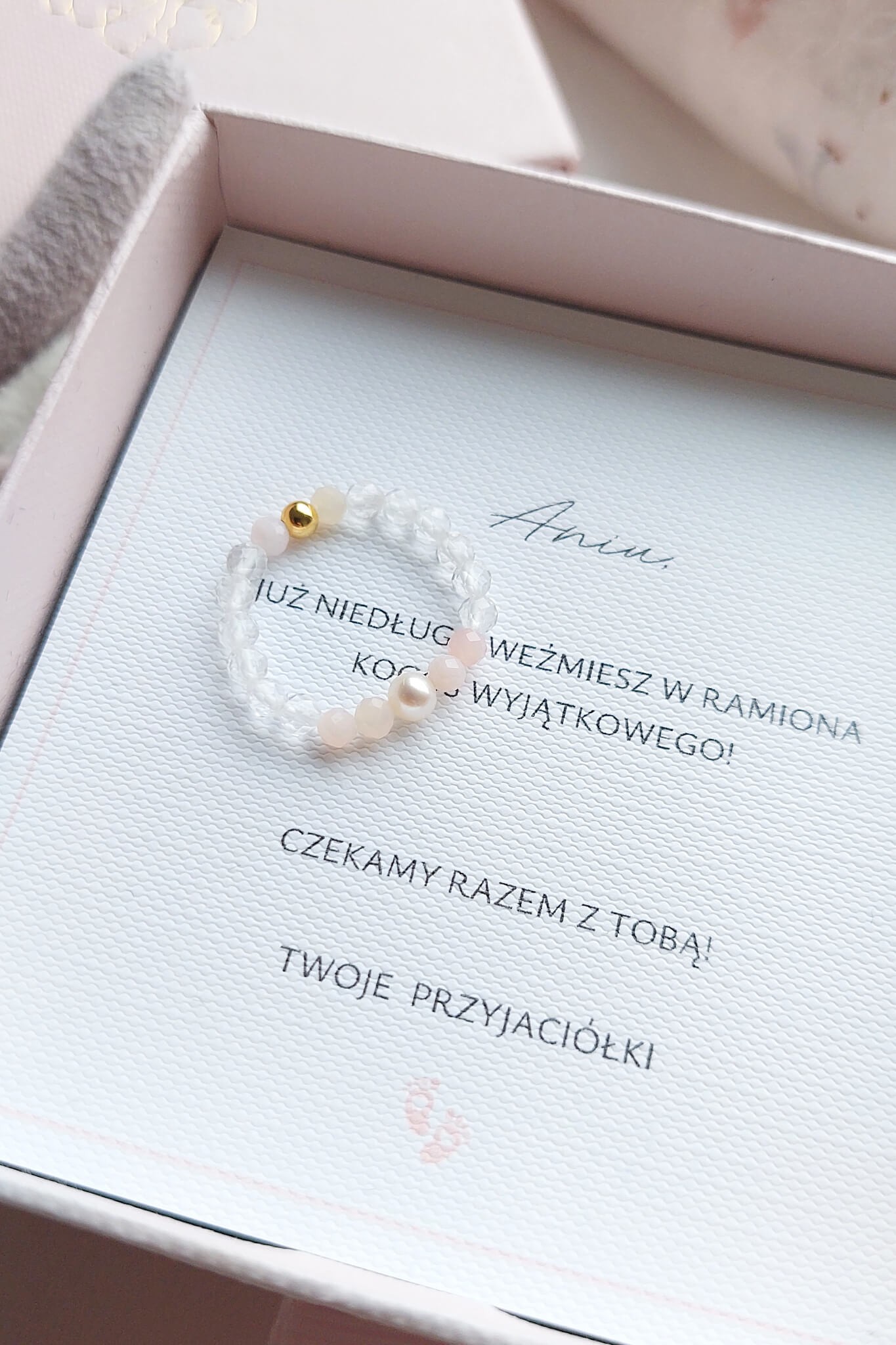 Majla-pierscionek-elastyczny-przyszla-mama-baby-shower-perla-opal-krysztal-gorski-2.jpg