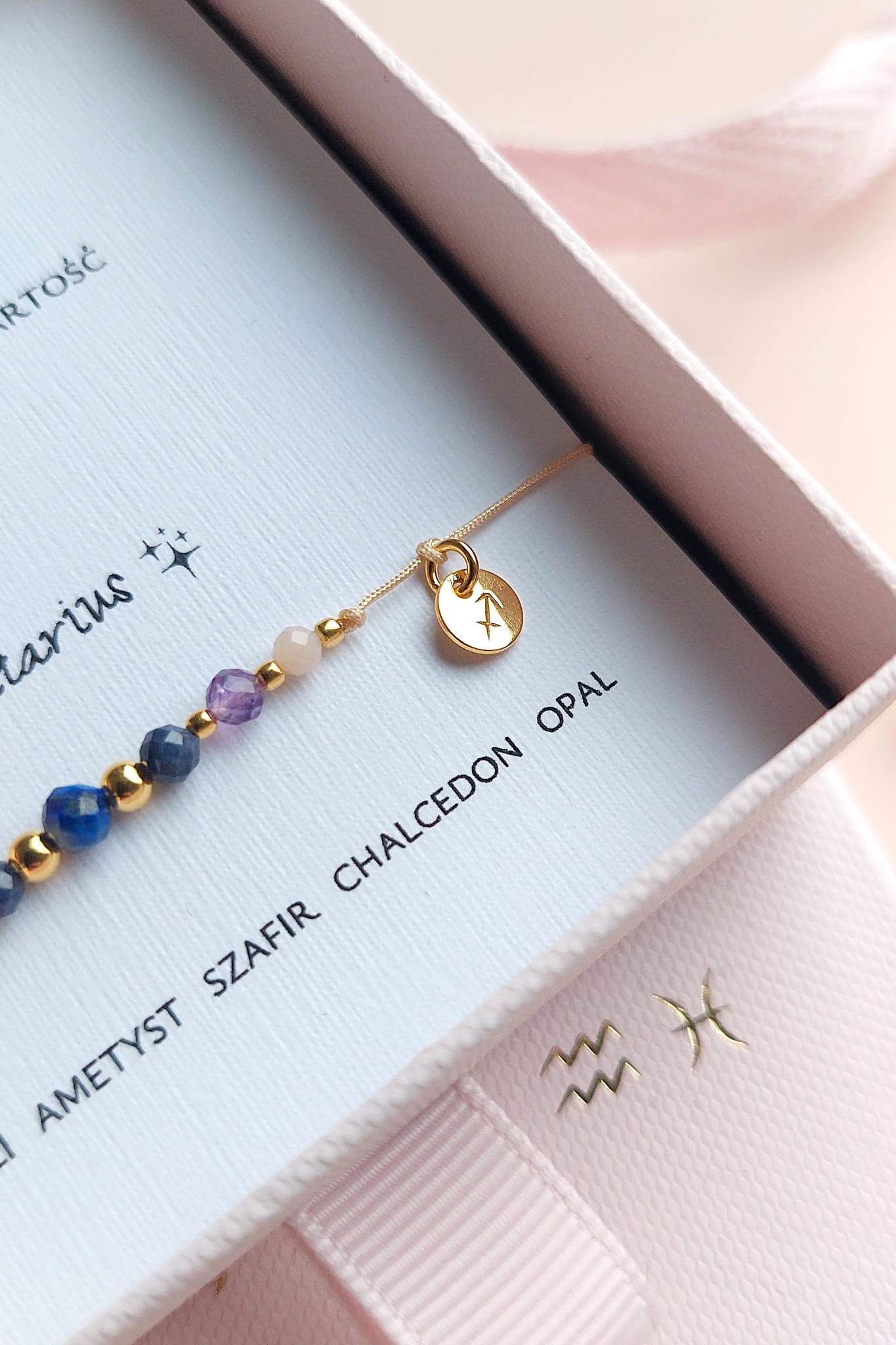 Bransoletka zodiakalna Strzelec - zawieszka z symbolem znaku