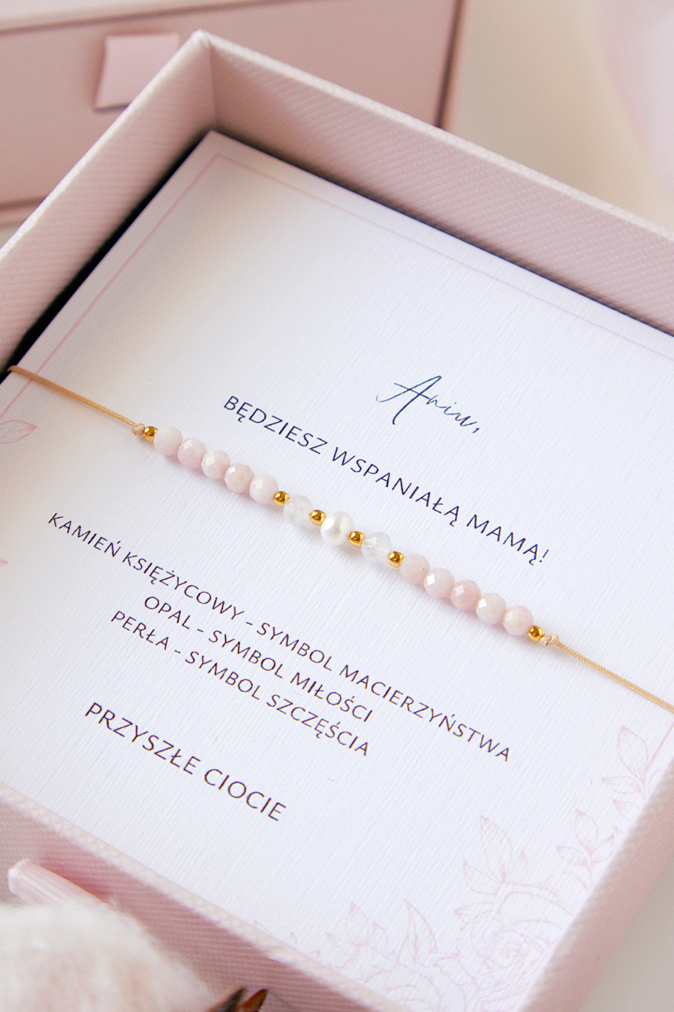 Personalizowana bransoletka z perłą dla przyszłej mamy Baby shower dedykacja